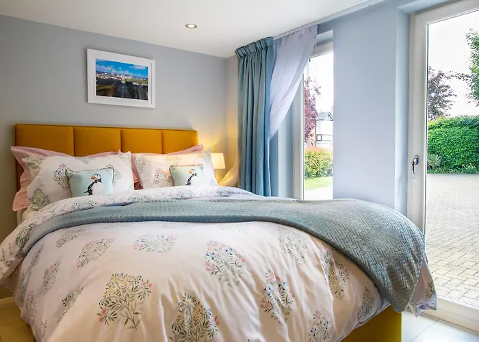 Stylish Studio-Walk To Windsor/Eton/Thames With Car Park